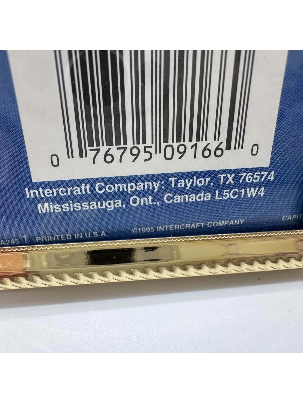 Vintage 1995 Intercraft Gold Tone Mini Photo Frame 2.25x3.25 1102-A1H New